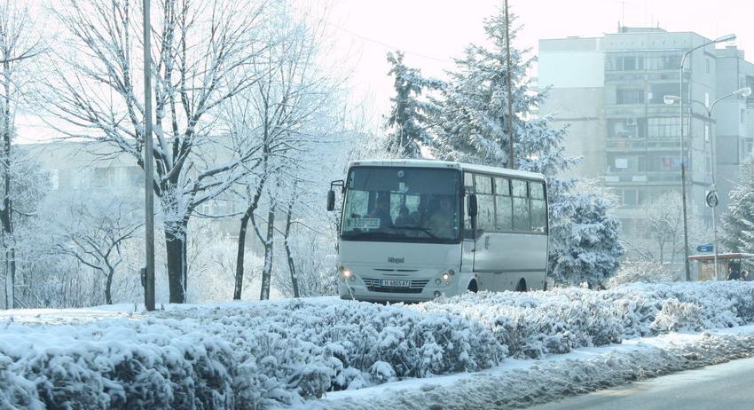 Всички пътища на територията на общината са проходими при зимни условия. 