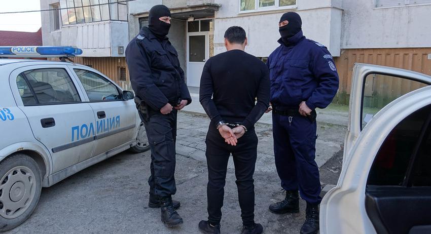 Над 16 500 дози наркотик не стигнаха до пазара благодарение на бързата реакция на полицията