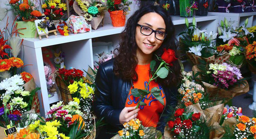 Честит 8 март!  Дъщеря сбъдна майчина мечта за цветен бутик