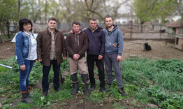 Горското осигури 20 дръвчета за кучешкия приют "Тонка Петрова"