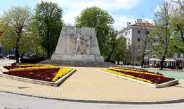 Засаждат още 150 дръвчета в училища
