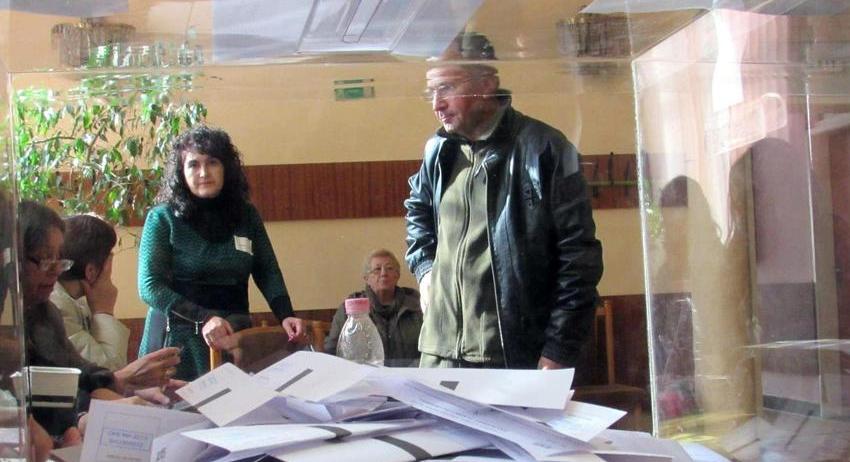 Отпечатват 200 800 бюлетини за кмет и общински съветници