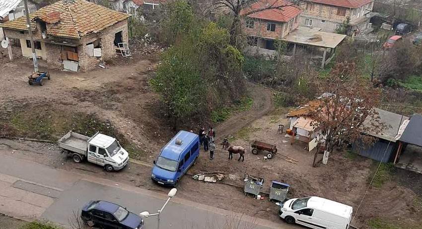Премахване на незаконно ромско гето искат шуменци