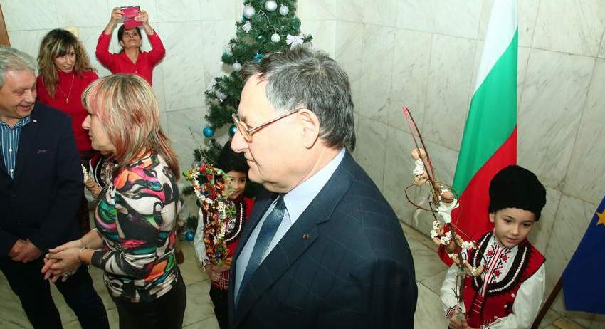 Сурва, сурва хубава година за Шумен!
