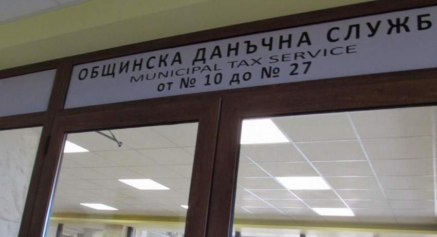 Изпратиха над 76 000 данъчни писма, плаща се и за груб строеж 