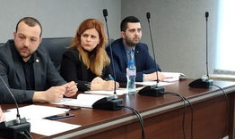 Кметът на Нови пазар откри кампания и дари заплатата си срещу covid-19 