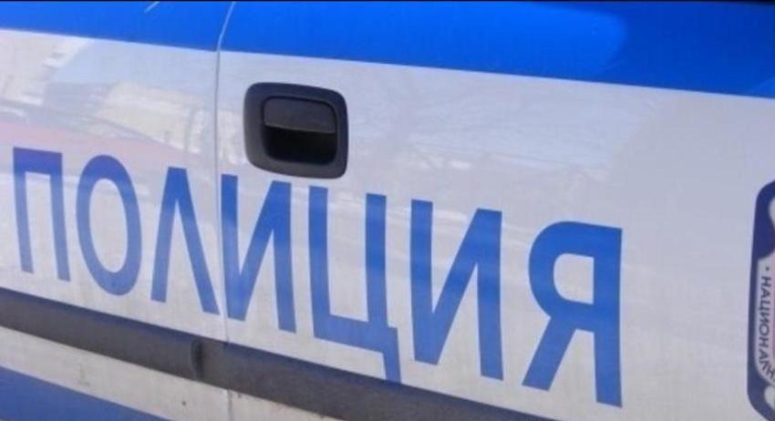 Двама нарушиха карантината