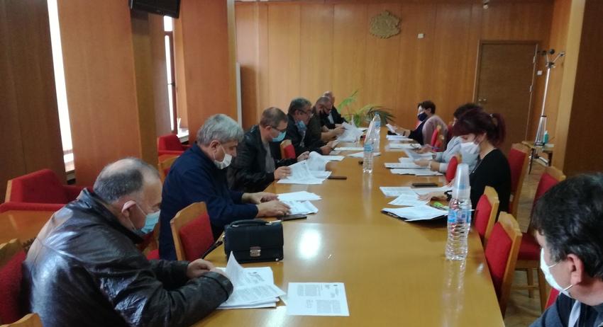 Отложиха докладна на кмета на Мадара