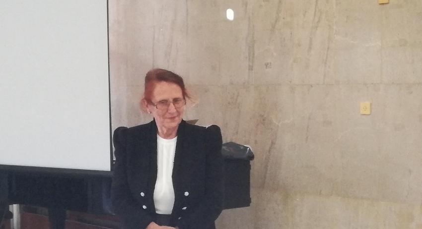 Писателката Бойка Асиова разговаря с шуменци 