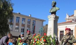 Без традиционното честване за Деня на народните будители