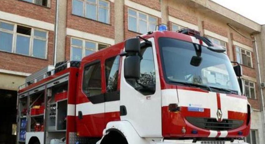 Рено пламна на улица в Шумен 