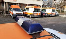 Пешеходка е в болница с фрактури след катастрофа 