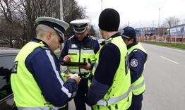 Акция за контрол на камиони и автобуси в Шуменско
