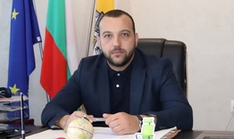 Кметът на Нови пазар поздрави мюсюлманите за Рамазан Байрам