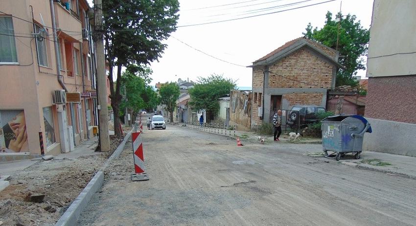 Затворена за движение остава част от улица „Кирил и Методий“