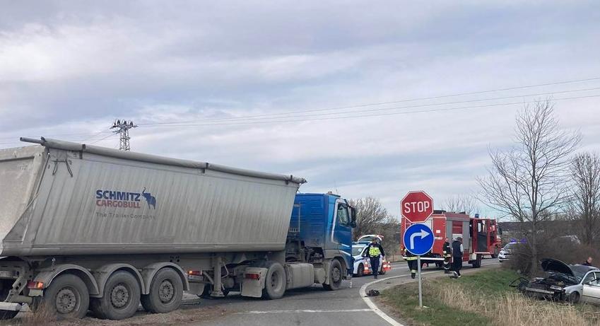 Катастрофа със загинал на разклона за село Мараш 