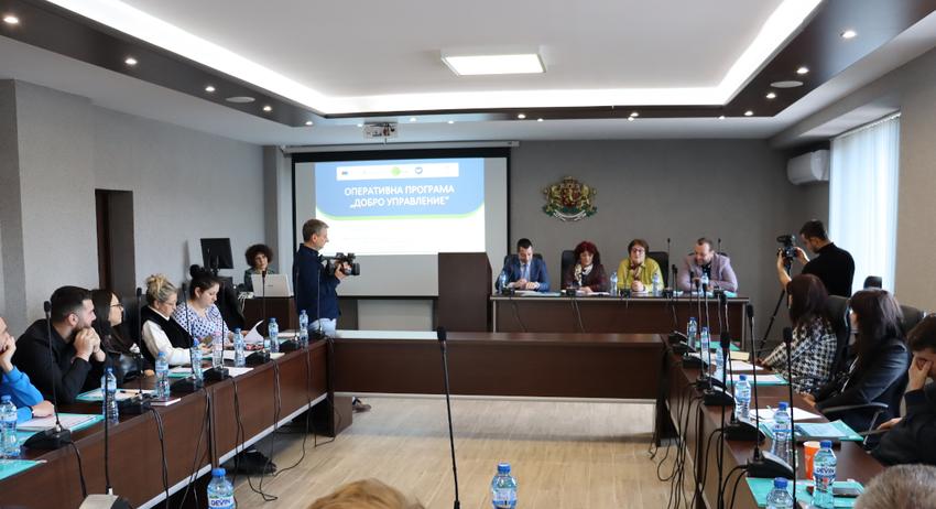 Завърши проект „Разширяване и подкрепа за активно гражданство при формиране на местни политики в община Нови пазар“ 