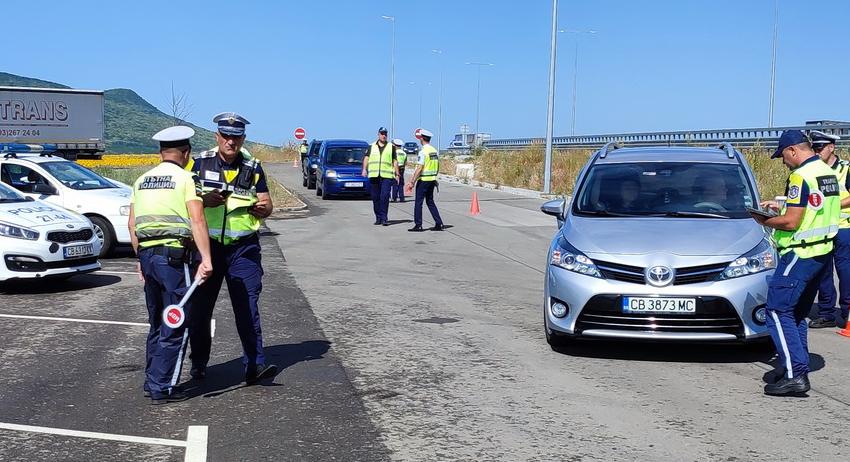 За седмица в хода на полицейска операция в Шуменско са установени 150 участници в пътното движение без поставени предпазни колани