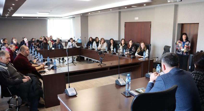 Обновяват Дома за стари хора в Нови пазар