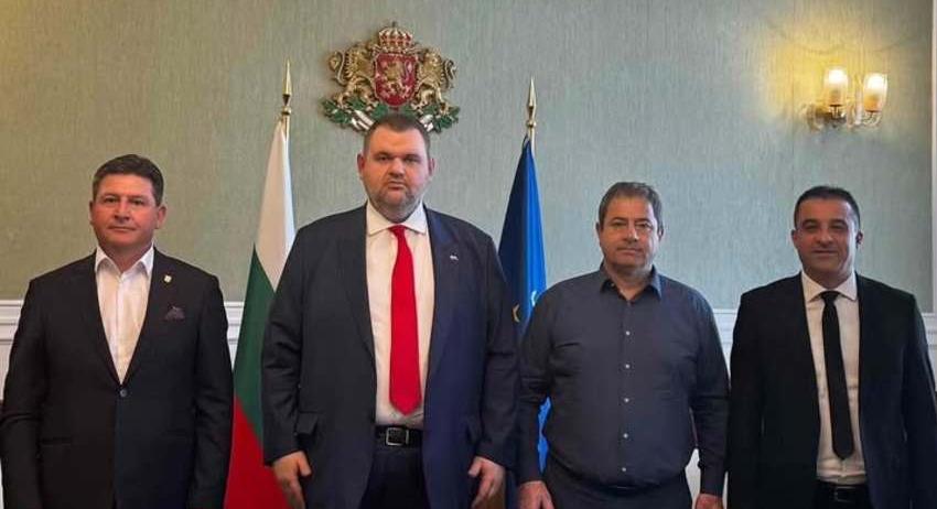 Делян Пеевски прие кметовете на Главиница и Ситово