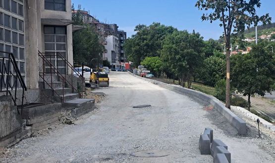 Напредва ремонтът на ул. „Оборище“