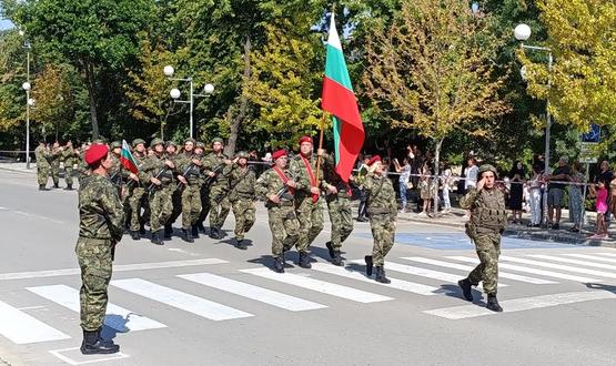 С церемония пред Община Шумен на мисия в Косово бяха изпратени 97 военнослужещи