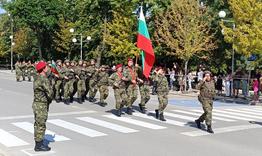 С церемония пред Община Шумен на мисия в Косово бяха изпратени 97 военнослужещи