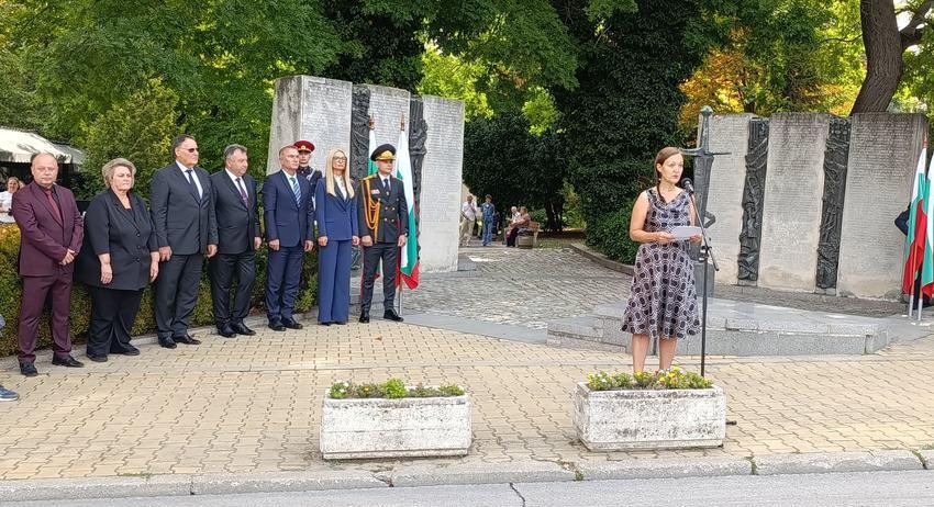 С тържествени чествания в Шумен и Мараш бяха отбелязани 140 години от Съединението на България