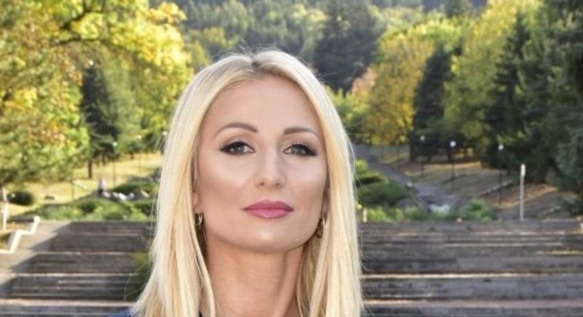 Ася Аспарухова: Здраве, мир и благополучие!