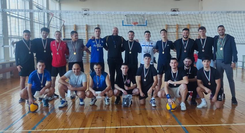 Проведе се вътрешноуниверситетското първенство по волейбол