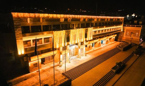 Последните празнични събития за 2025-та завършват с Новогодишния концерт пред Общината