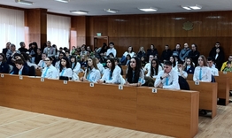 Кметът проф. Христо Христов връчи близо 130 благодарствени адреса на изявени ученици и групи