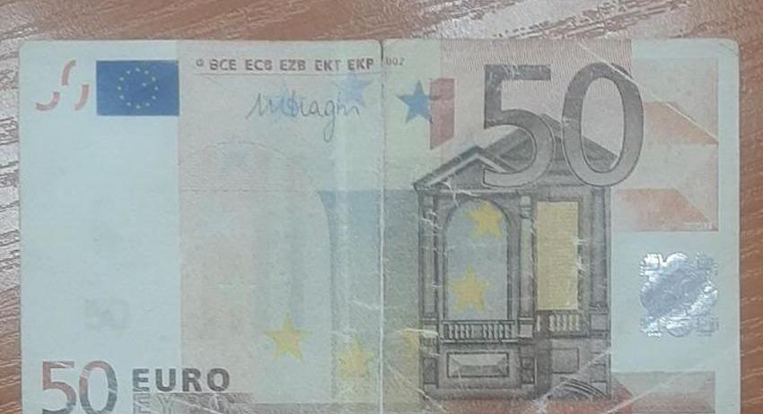 Мъж се опита да вкара в обръщение фалшиво евро