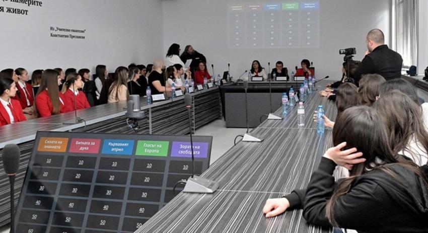 Шуменският университет победи в Хрониадата „Паметта е сила“, посветена на 3 март