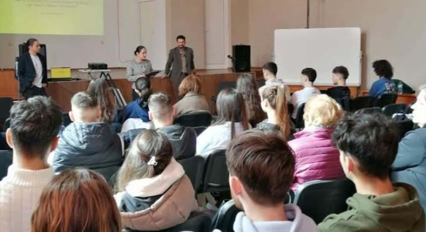 Млади хора от Шумен казаха: ДАЙ ГЛАС! на предстоящите избори