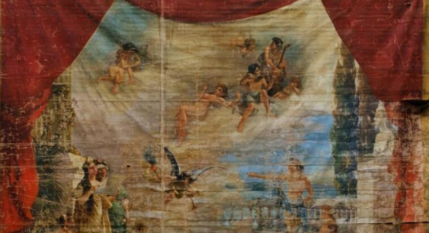 Нов живот за историческата театрална завеса на НЧ „Добри Войников – 1856“