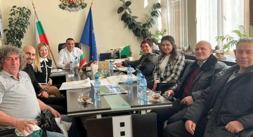 Обсъдиха Медицинския център със стационар във Върбица