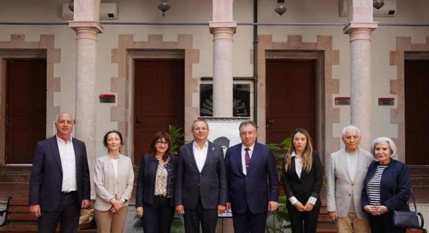 Кметът на Шумен проведе официални срещи в Айвалък с акцент върху културното сътрудничество