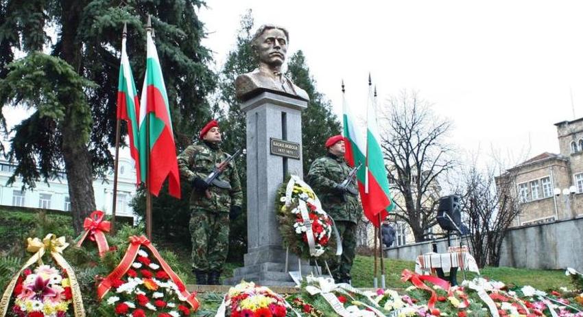 Шумен ще отбележи 148 години от Освобождението на града и 189 години от рождението на Васил Левски